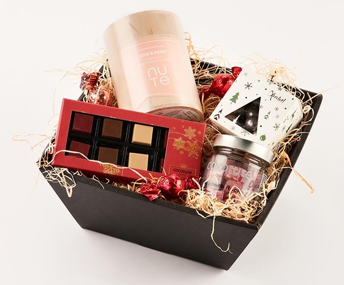 Alkoholfri julekurv, floristens valg - Send blomster med Bloomit