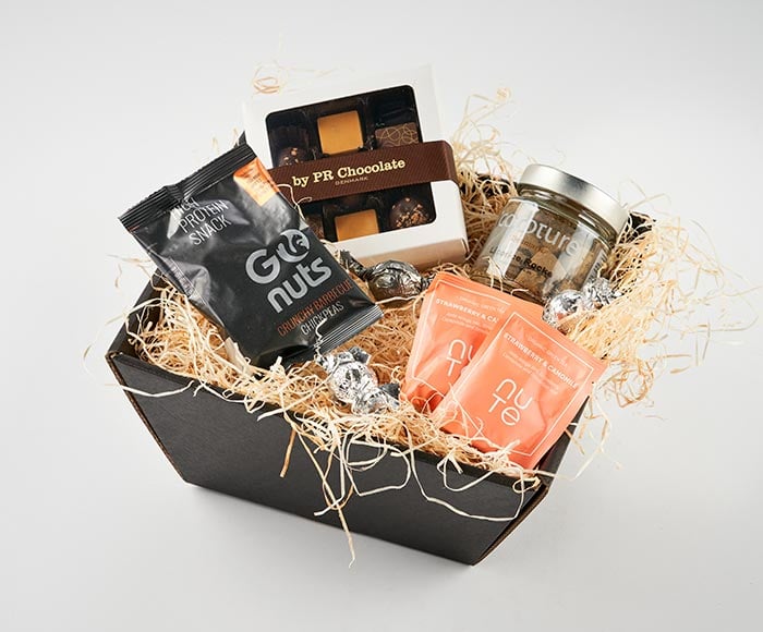 Alkoholfri nytårskurv, floristens valg - Send blomster med Bloomit