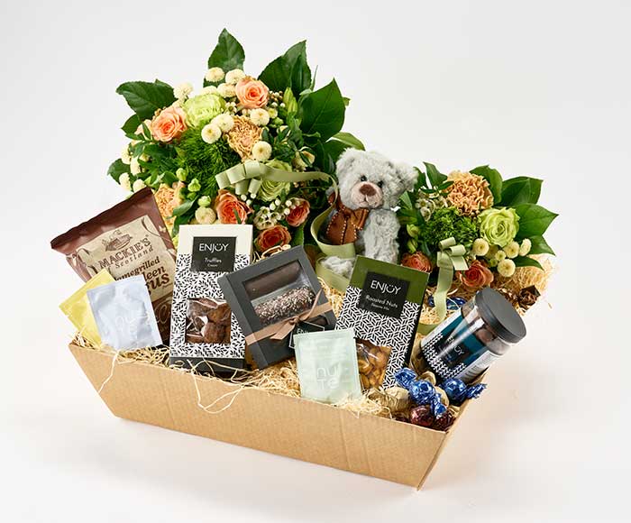 Barselskurv, alkoholfri med mor/barn buket - Send blomster med Bloomit