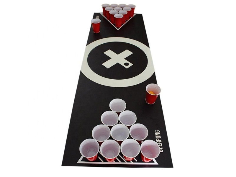 Beer Pong spillemåtte m. bolde og glas