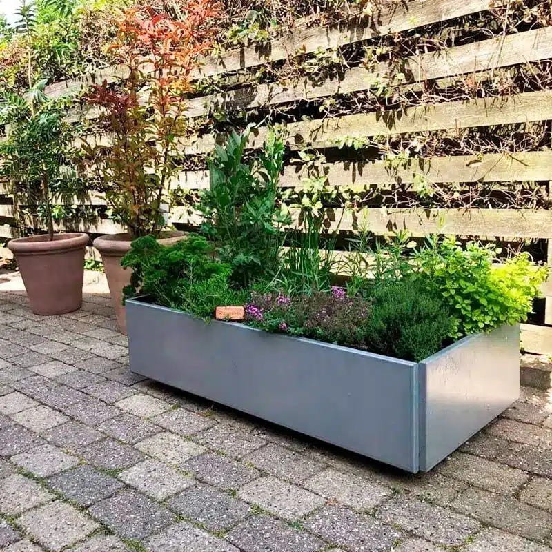 FREJA Plantekasse på hjul 120 x 40 x 27 - Galvaniseret