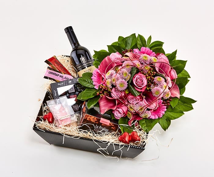 Gavekasse med blomstrende kærlighed - Send gavekurve og blomster med Bloomit