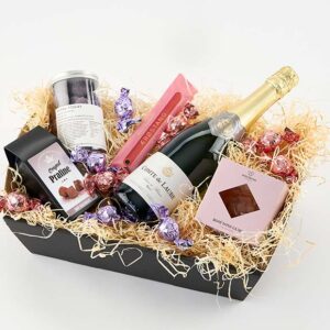 Gavekassen til hende - Send gavekurve og blomster med Bloomit