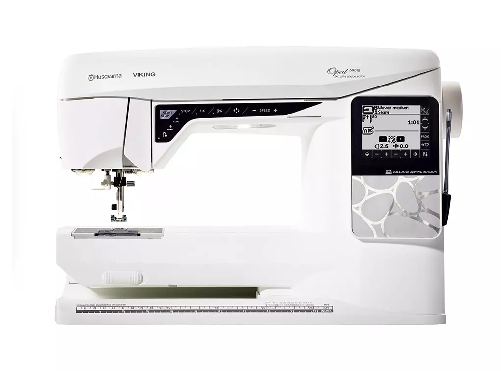 Husqvarna Viking Opal 690Q