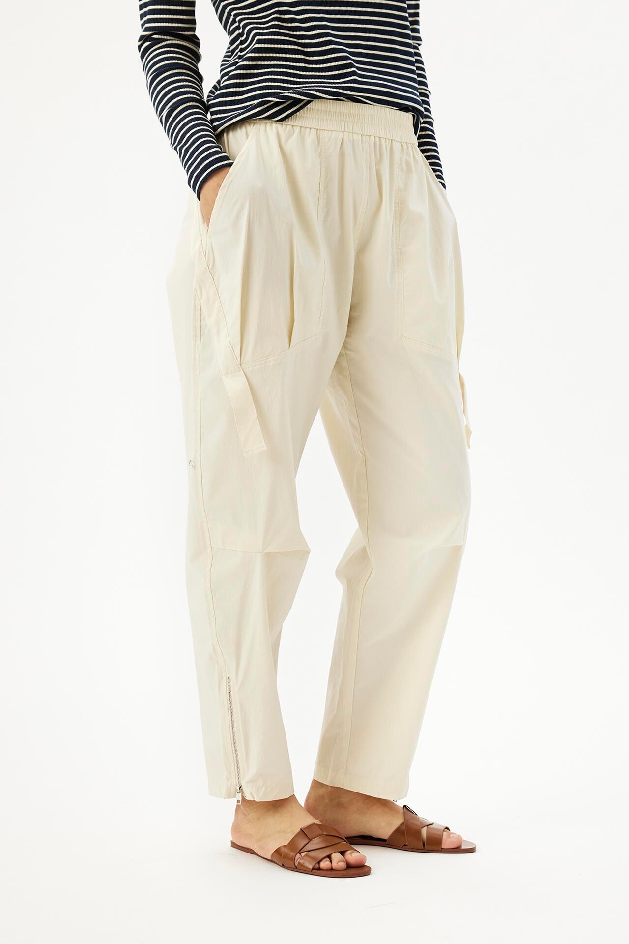 IN FRONT Gianna Bukser, Farve: Eggshell, Størrelse: L, Dame