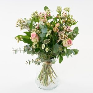 Kærlighedsbuket, floristens valg - Send blomster med Bloomit