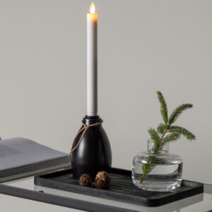 Luzz - Lysestage i sort plast med LED lys, 9 x 31 cm.