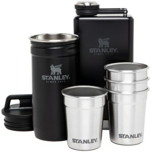 The Pre-Party Shotglass + flask set, sort